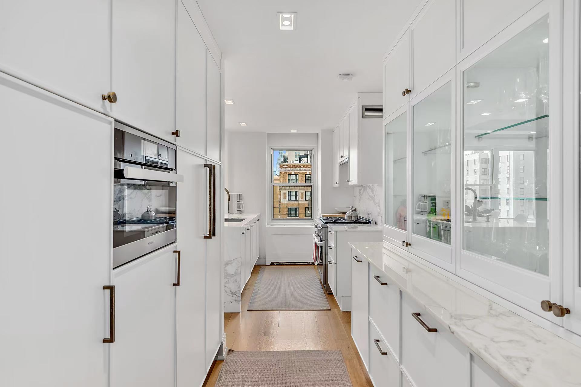 40 East 84th St